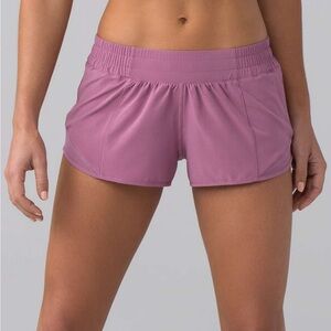 Lululemon Hotty Hot Low-Rise Shorts 2.5”